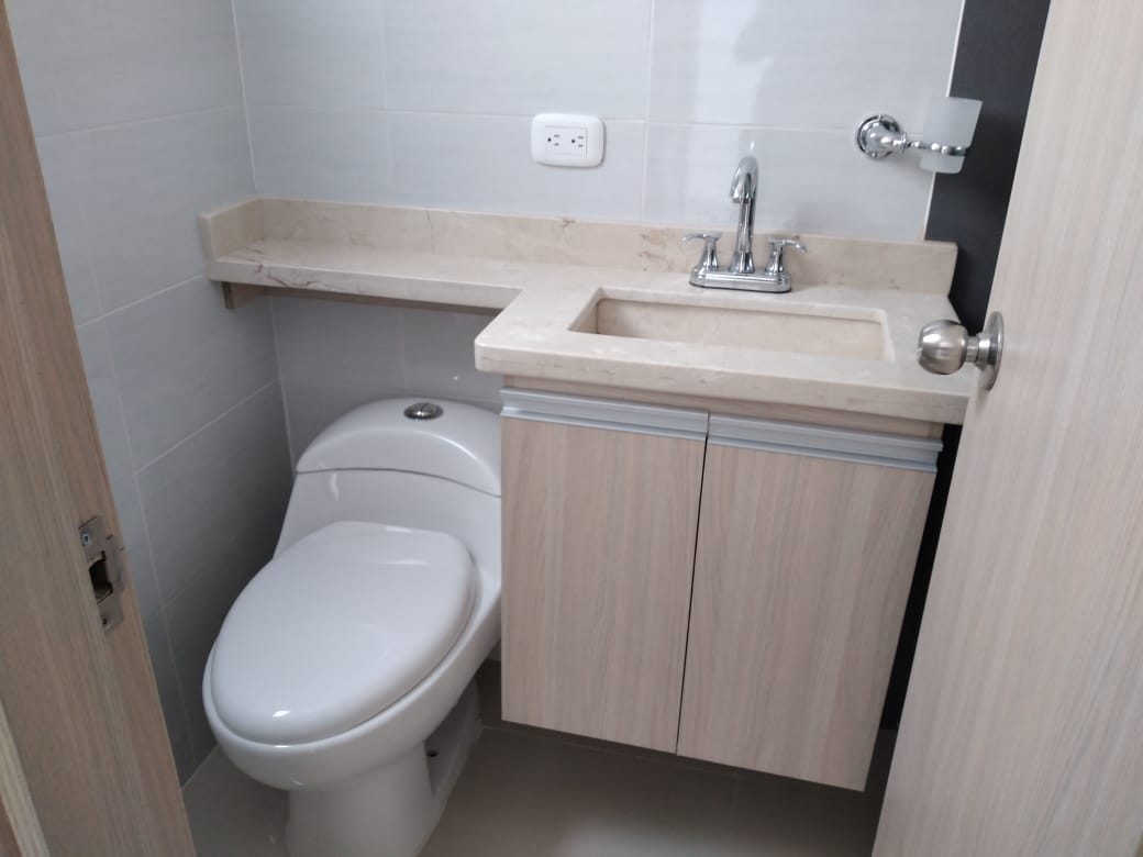 muebles para baños en Cali